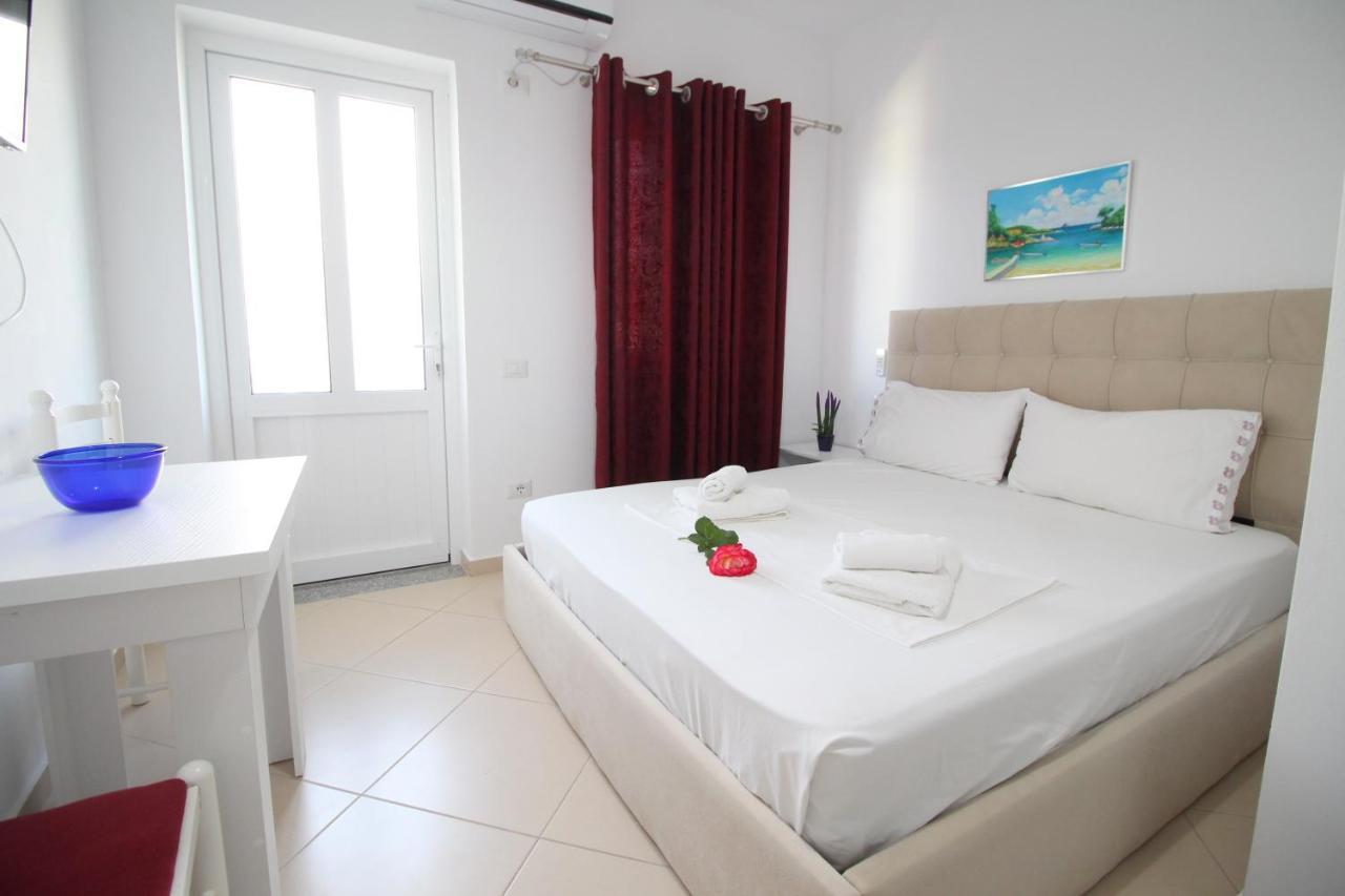 Emerald Inn Ksamil Exteriér fotografie