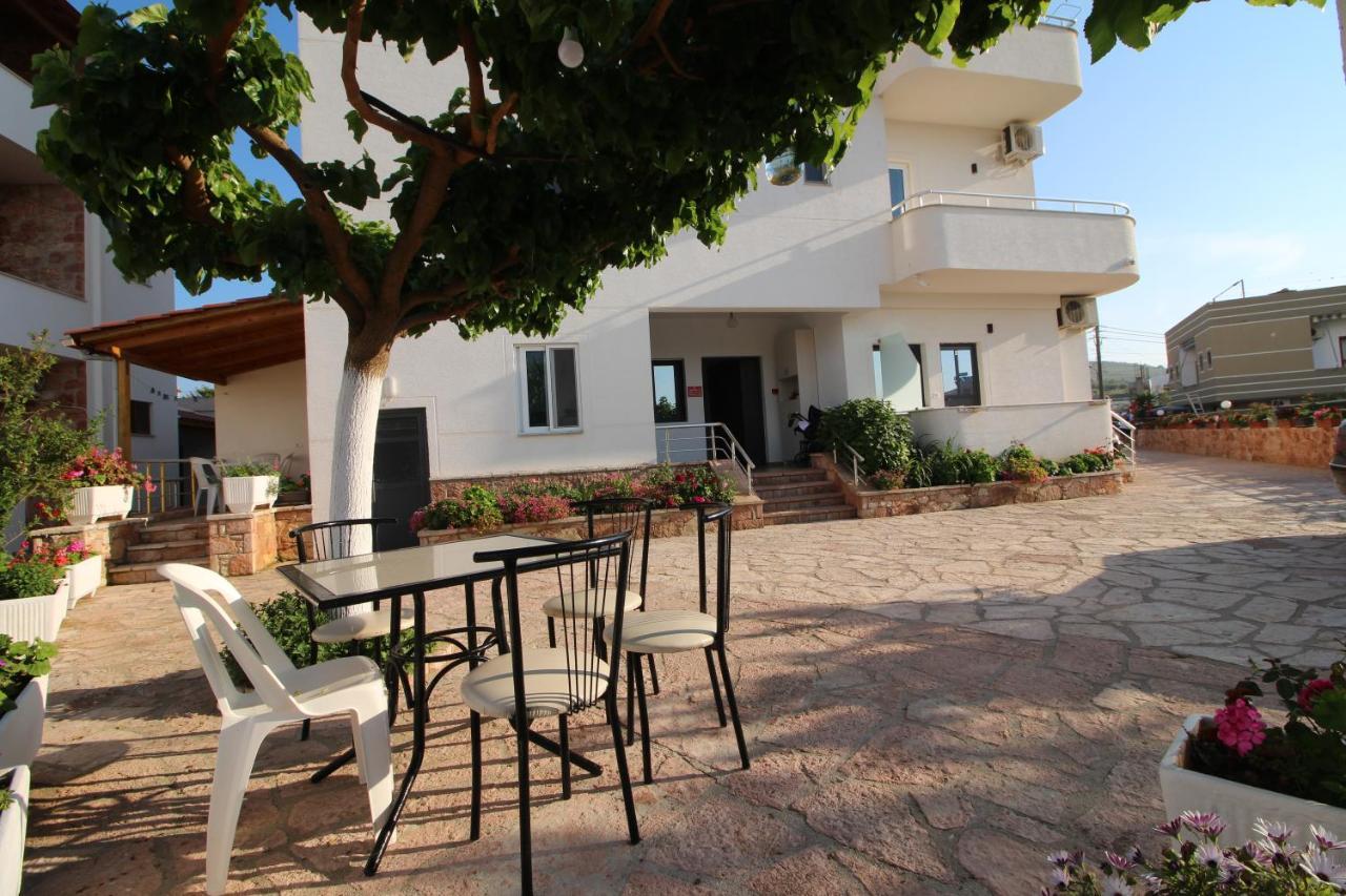 Emerald Inn Ksamil Exteriér fotografie