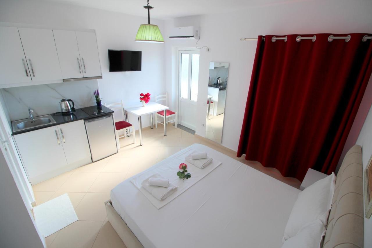 Emerald Inn Ksamil Exteriér fotografie
