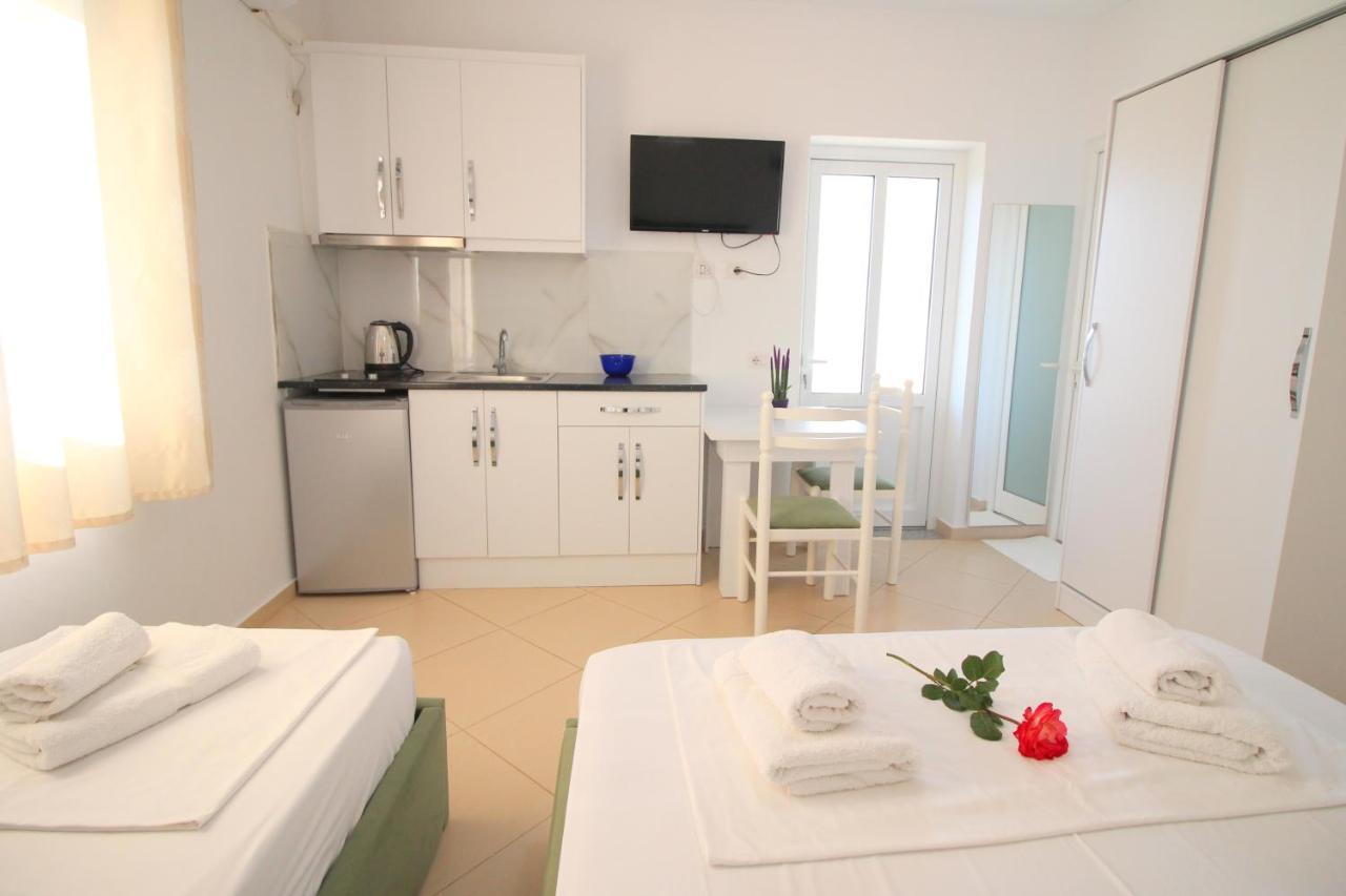 Emerald Inn Ksamil Exteriér fotografie